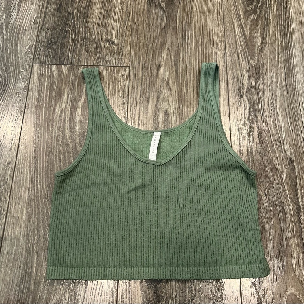 🍎 3/$30 Aeropostale Ribbed Scoop Neck Cropped Tank Top